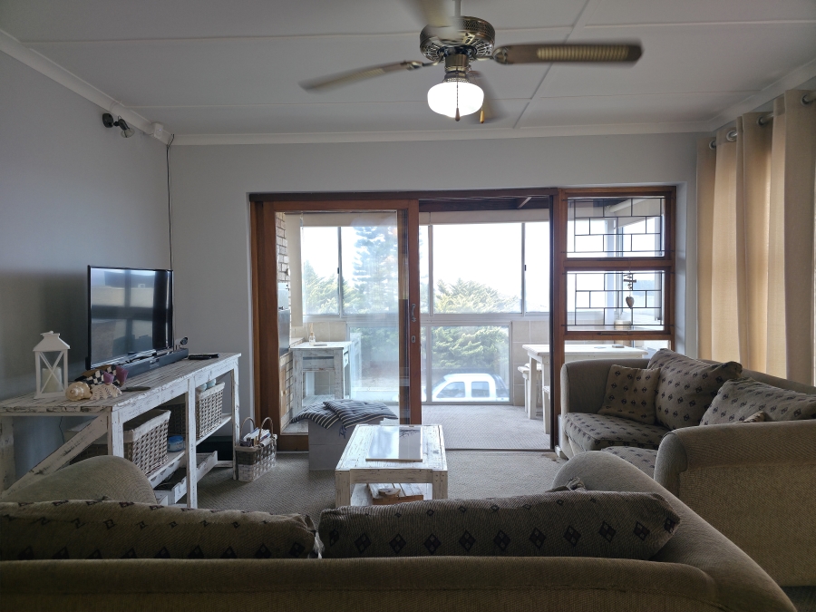 3 Bedroom Property for Sale in Wavecrest Eastern Cape